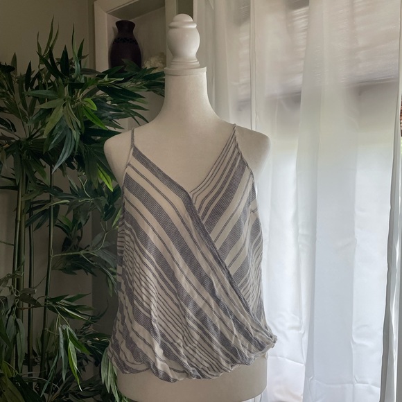 Worn only once- used tank top - Picture 1 of 4